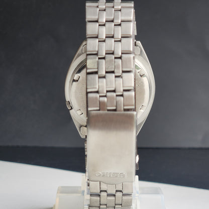 Vintage 1981 Original Seiko 5 Automatic 7009-5354 White Face 17 Jewels Day-Date Japanese Men's Wrist Watch ET83