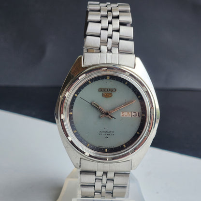 Vintage 1977 Original Seiko 5 Automatic 7019-8080 Grey Face 21 Jewels Day-Date Japanese Men's Wrist Watch ET93