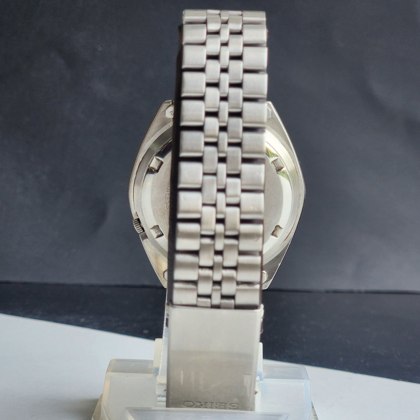 Vintage 1977 Original Seiko 5 Automatic 7019-8080 Grey Face 21 Jewels Day-Date Japanese Men's Wrist Watch ET93