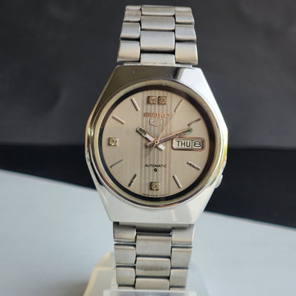 Vintage 1981 Original Seiko 5 Automatic 6309-7160 Grey Face 17 Jewels Day-Date Japanese Men's Wrist Watch ET103
