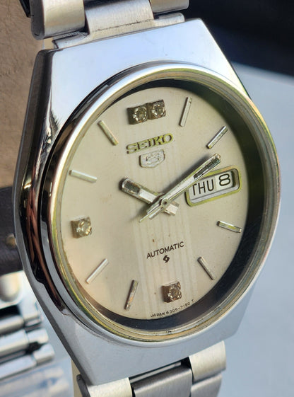 Vintage 1981 Original Seiko 5 Automatic 6309-7160 Grey Face 17 Jewels Day-Date Japanese Men's Wrist Watch ET103