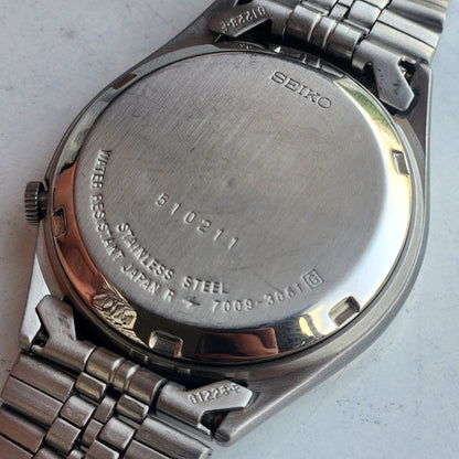 Vintage 1985 Original Seiko 5 Automatic 7009-3061 Black Face 21 Jewels Day-Date Japanese Men's Wrist Watch ET110