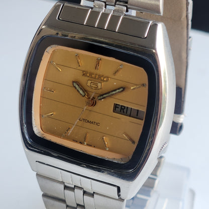 Vintage 1981 Original Seiko 5 Automatic 7009-2031 Golden Face 17 Jewels Day-Date Japanese Men's Wrist Watch ET111