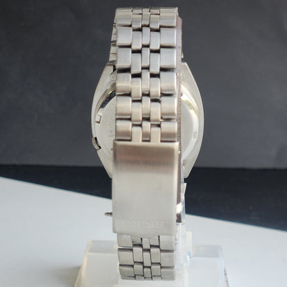 Vintage 1981 Original Seiko 5 Automatic 7009-2031 Golden Face 17 Jewels Day-Date Japanese Men's Wrist Watch ET111
