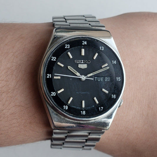 Vintage 1980 Original Seiko 5 Automatic 6309-6020 Black Face 17 Jewels Day-Date Japanese Men's Wrist Watch ET118