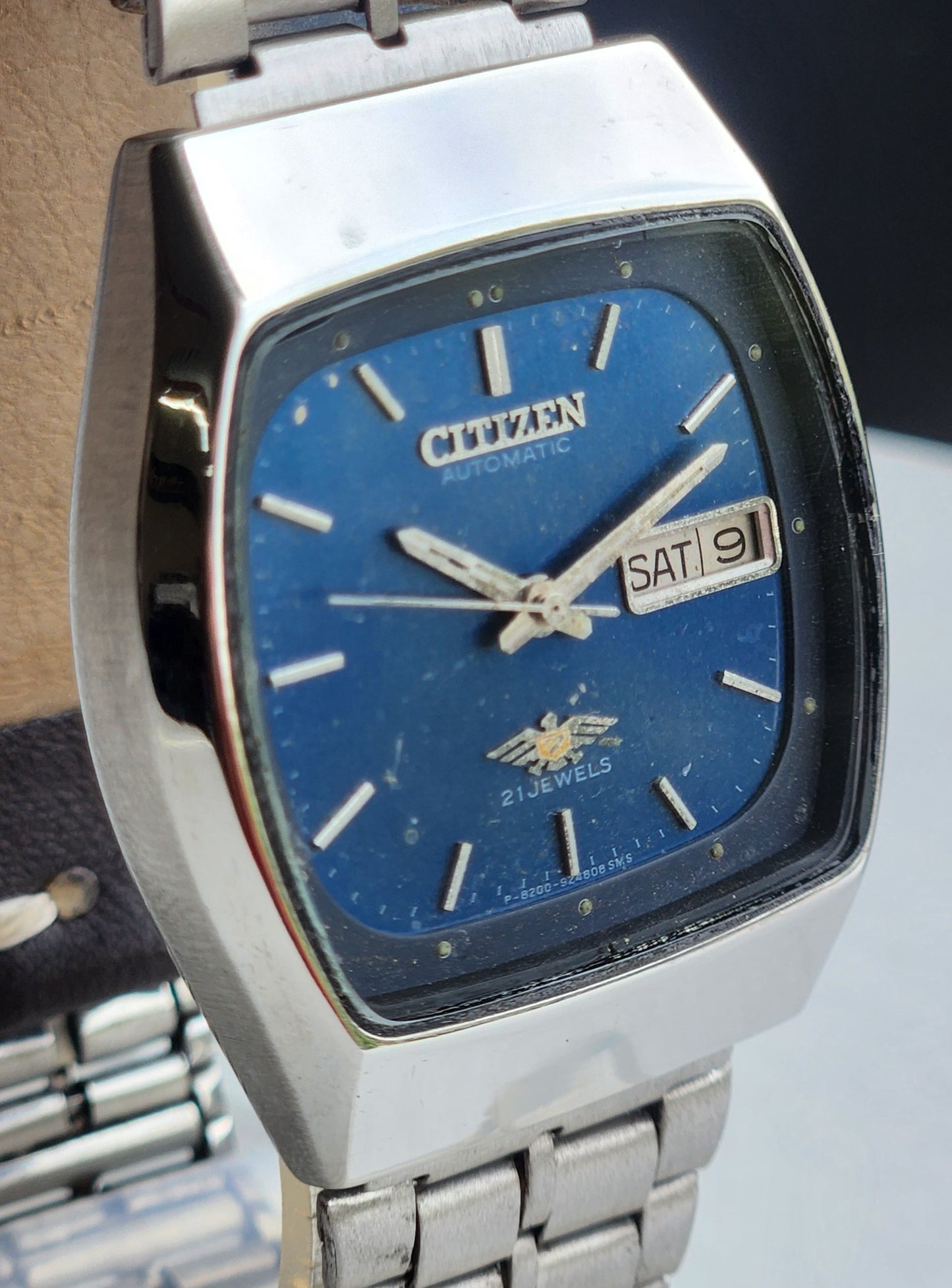 Vintage 1982 Original Citizen Automatic 8200 Blaue Face 21 Jewels Day-Date Japanese Men's Wrist Watch EG152