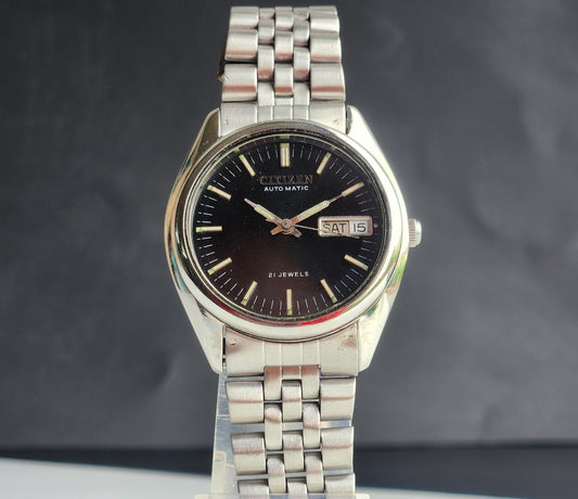 Vintage 1979 Original Citizen Automatic 8200 Black Face 21 Jewels Day-Date Japanese Men's Wrist Watch EG153