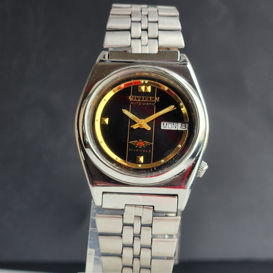 Vintage 1975 Original Citizen Automatic 8200 Black Face 21 Jewels Day-Date Japanese Men's Wrist Watch EG156
