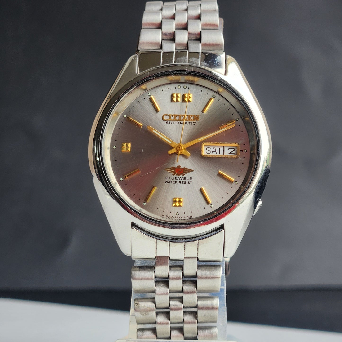 Vintage 1982 Original Citizen Automatic 8200 Gray Face 21 Jewels Day-Date Japanese Men's Wrist Watch EG159