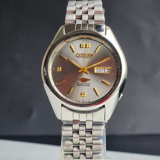 Vintage 1982 Original Citizen Automatic 8200 Gray Face 21 Jewels Day-Date Japanese Men's Wrist Watch EG159
