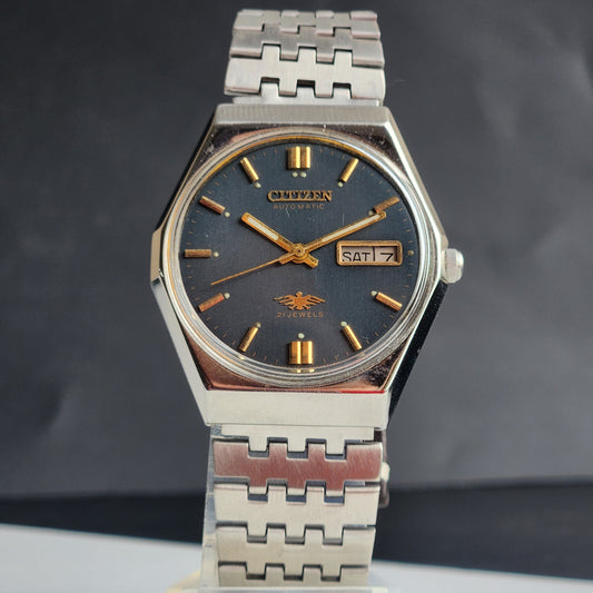 Vintage 1981 Original Citizen Automatic 8200 Black Face 21 Jewels Day-Date Japanese Men's Wrist Watch EG160