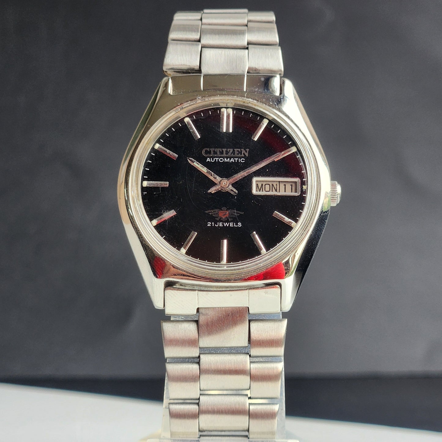 Vintage 1975 Original Citizen Automatic 8200 Black Face 21 Jewels Day-Date Japanese Men's Wrist Watch EG162