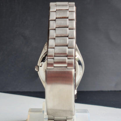 Vintage 1975 Original Citizen Automatic 8200 Black Face 21 Jewels Day-Date Japanese Men's Wrist Watch EG162