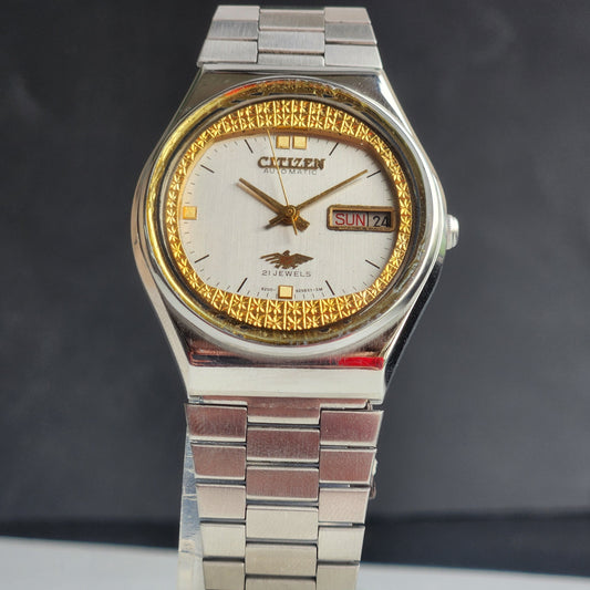 Vintage 1981 Original Citizen Automatic 8200 White Face 21 Jewels Day-Date Japanese Men's Wrist Watch EG167