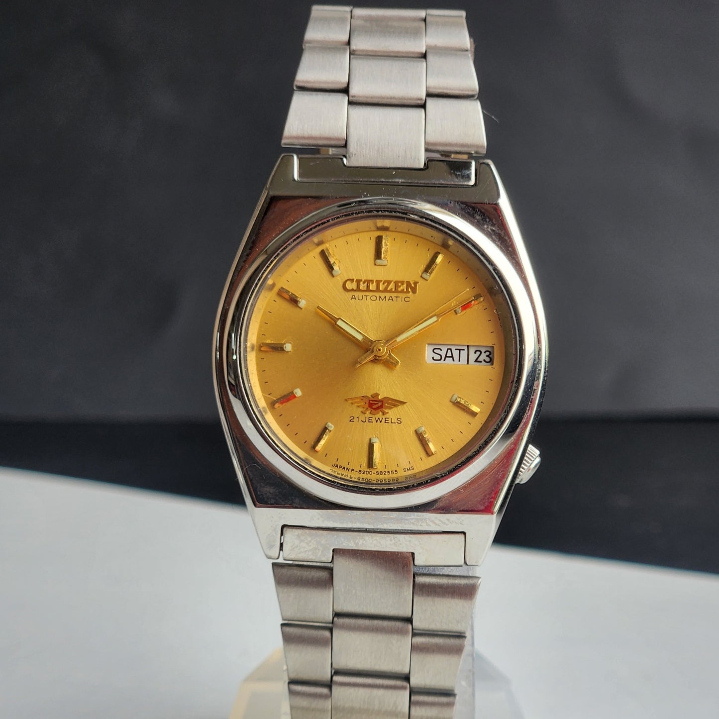 Vintage 1976 Original Citizen Automatic 8200 Golden Face 21 Jewels Day-Date Japanese Men's Wrist Watch EG171