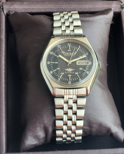 Vintage 1982 Original Citizen Automatic 8200 Black Face 21 Jewels Day-Date Japanese Men's Wrist Watch EG175