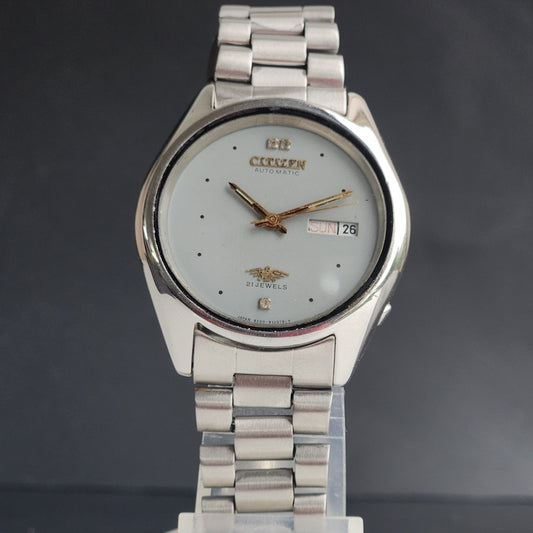 Vintage 1975 Original Citizen Automatic 8200 Grey Face 21 Jewels Day-Date Japanese Men's Wrist Watch EG181