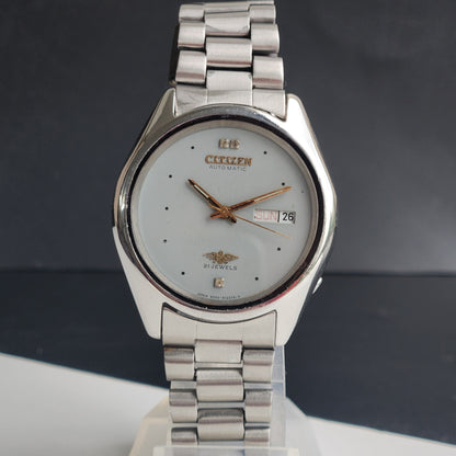 Vintage 1975 Original Citizen Automatic 8200 Grey Face 21 Jewels Day-Date Japanese Men's Wrist Watch EG181