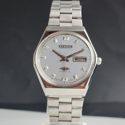 Vintage 1981 Original Citizen Automatic 8200 Silver Face 21 Jewels Day-Date Japanese Men's Wrist Watch EG184