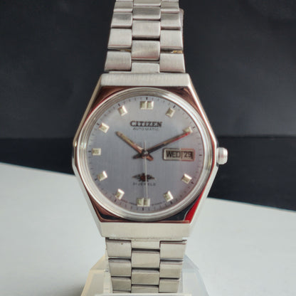 Vintage 1981 Original Citizen Automatic 8200 Silver Face 21 Jewels Day-Date Japanese Men's Wrist Watch EG184