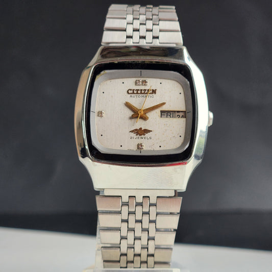 Vintage 1975 Original Citizen Automatic 8200 Silver Face 21 Jewels Day-Date Japanese Men's Wrist Watch EG185