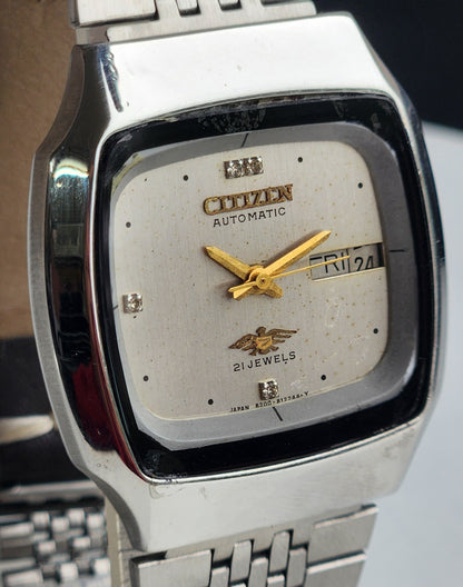 Vintage 1975 Original Citizen Automatic 8200 Silver Face 21 Jewels Day-Date Japanese Men's Wrist Watch EG185