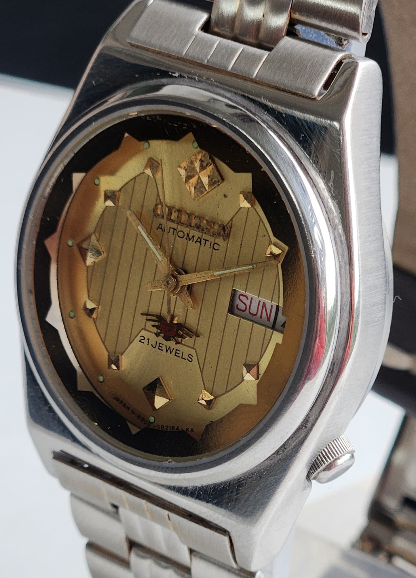 Vintage 1982 Original Citizen Automatic 8200 Golden Face 21 Jewels Day-Date Japanese Men's Wrist Watch EG186