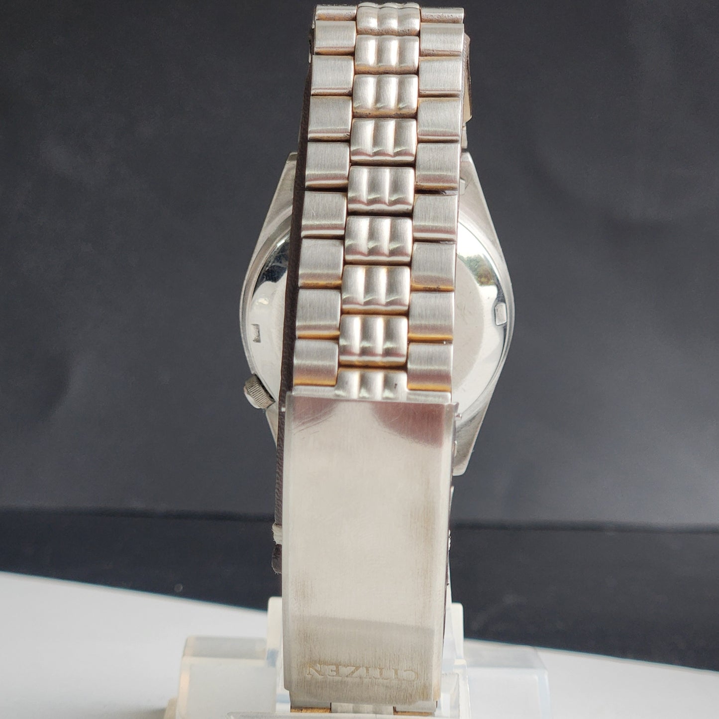 Vintage 1982 Original Citizen Automatic 8200 Golden Face 21 Jewels Day-Date Japanese Men's Wrist Watch EG186