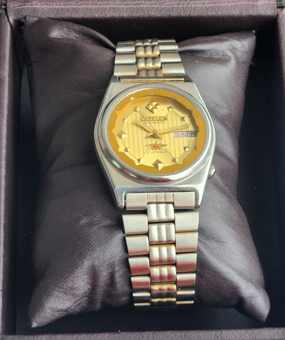 Vintage 1982 Original Citizen Automatic 8200 Golden Face 21 Jewels Day-Date Japanese Men's Wrist Watch EG186