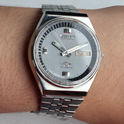 Vintage 1979 Original Citizen Automatic 8200 Grey Face 21 Jewels Day-Date Japanese Men's Wrist Watch EG187