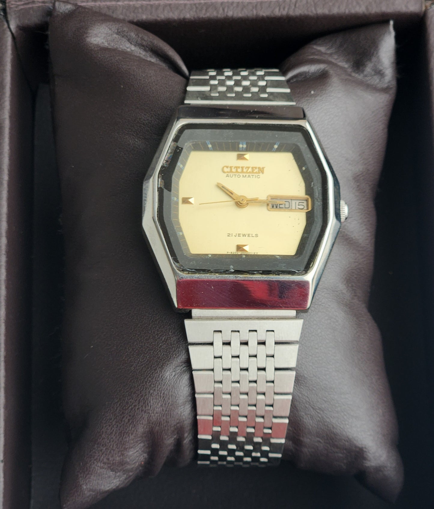 Vintage 1992 Original Citizen Automatic 8200 Golden Face 21 Jewels Day-Date Japanese Men's Wrist Watch EG190