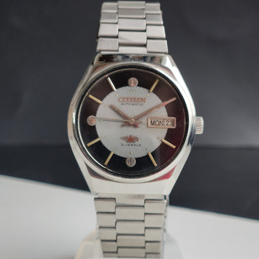 Vintage 1982 Original Citizen Automatic 8200 Grey Face 21 Jewels Day-Date Japanese Men's Wrist Watch EG180
