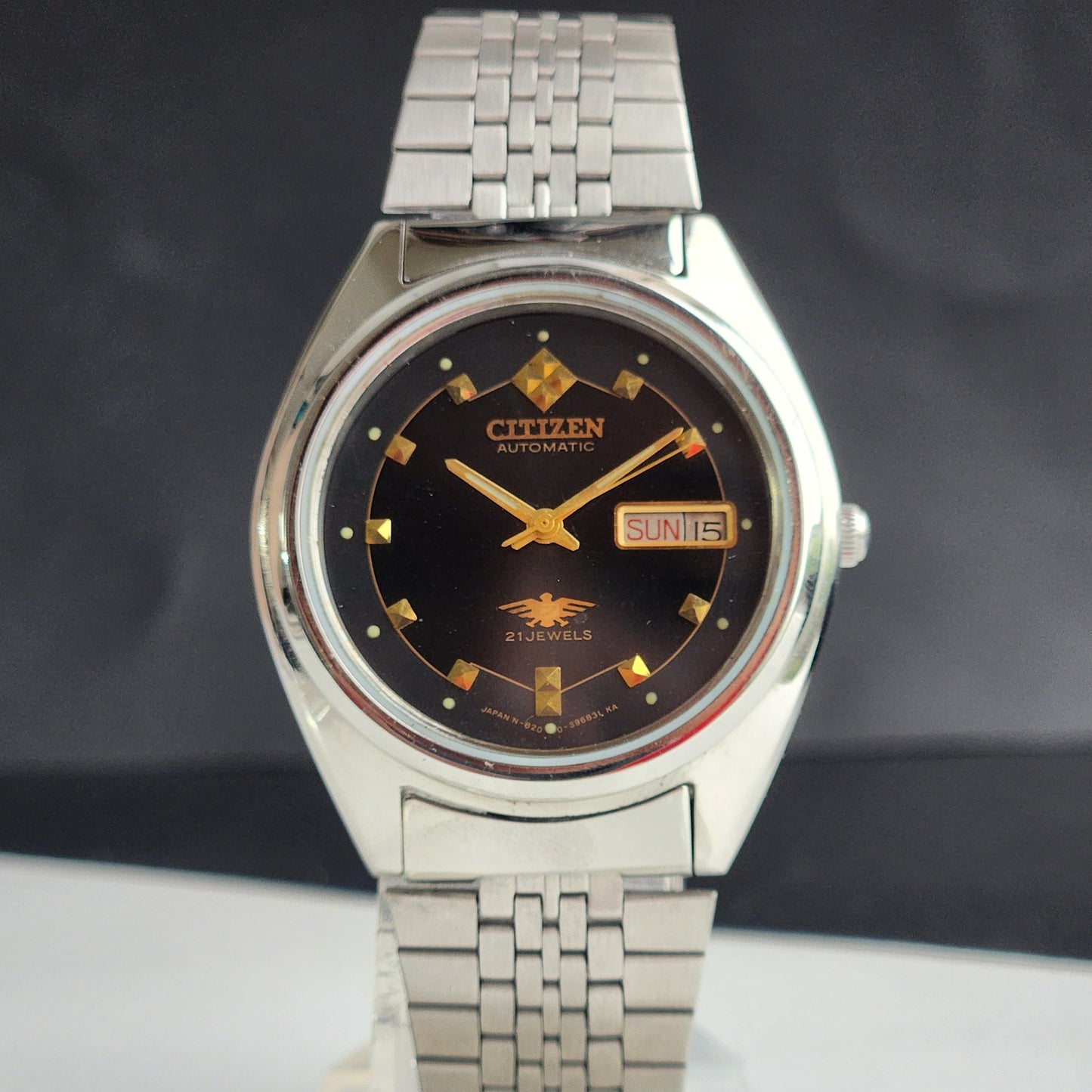Vintage 1976 Original Citizen Automatic 8200 Black Face 21 Jewels Day-Date Japanese Men's Wrist Watch EG197