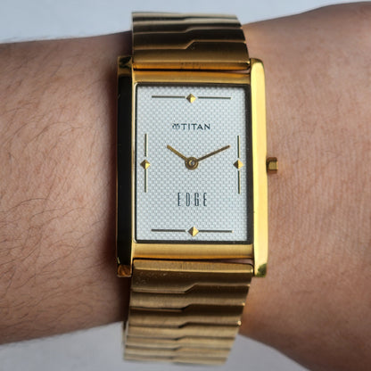 Original TITAN EDGE 1043YCE Rectangular White Face 25MM Case Men's Watch H64
