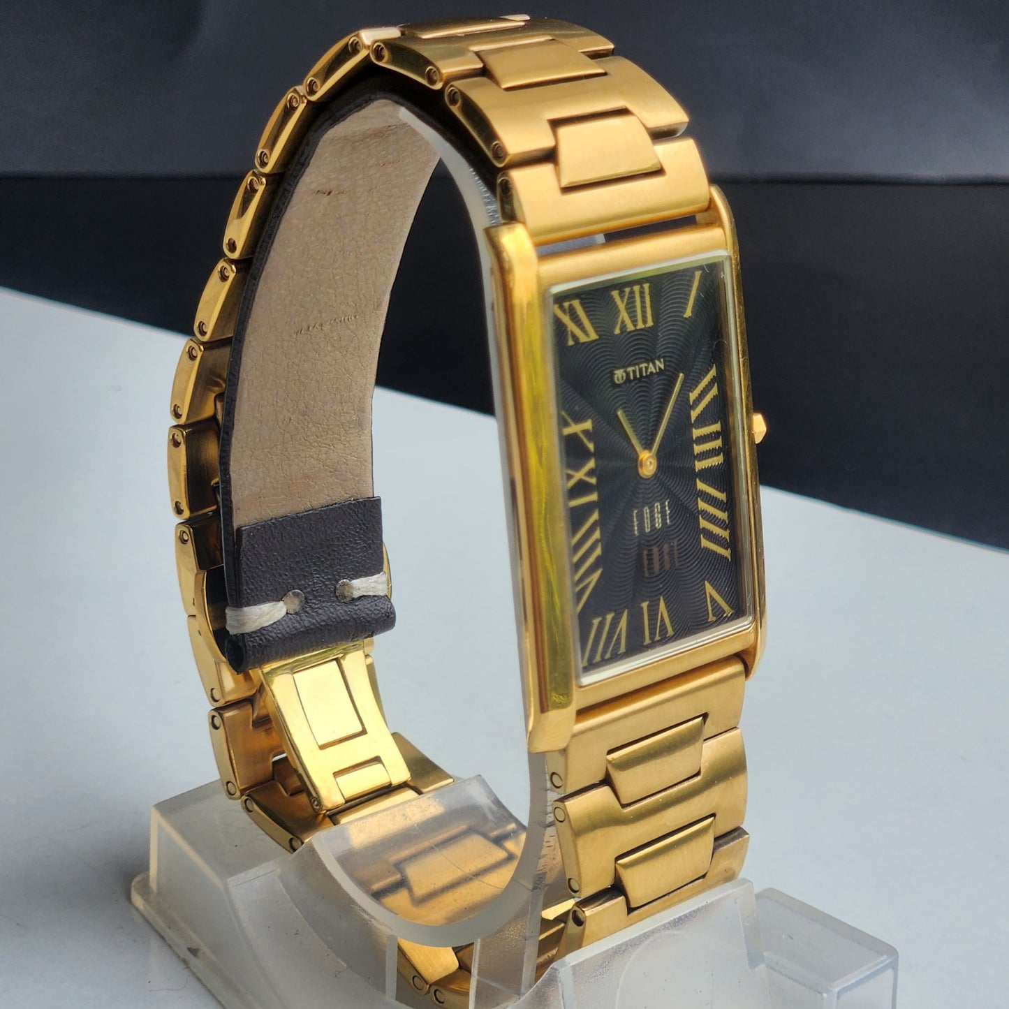Original TITAN EDGE 1514YAA Rectangular Black Face 28MM Case Men's Watch H65