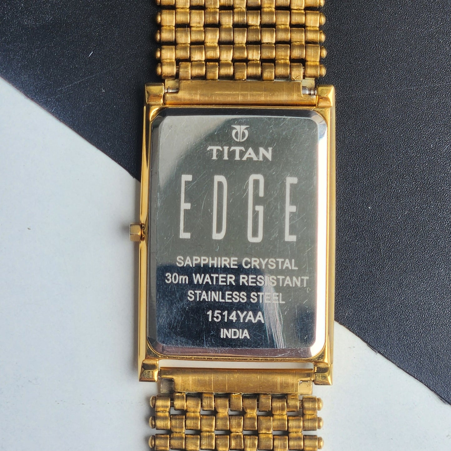 Original TITAN EDGE 1514YAA Rectangular Black Face 28MM Case Men's Watch H68