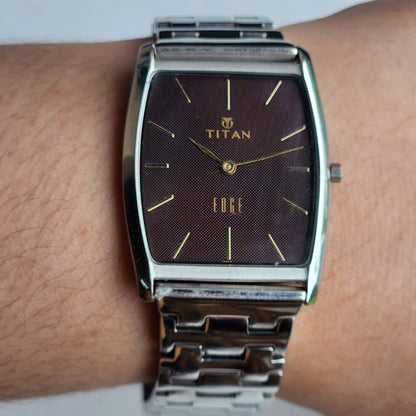 Original TITAN EDGE 1044YCE31 Barrel Black Face 29MM Case Men's Watch H70