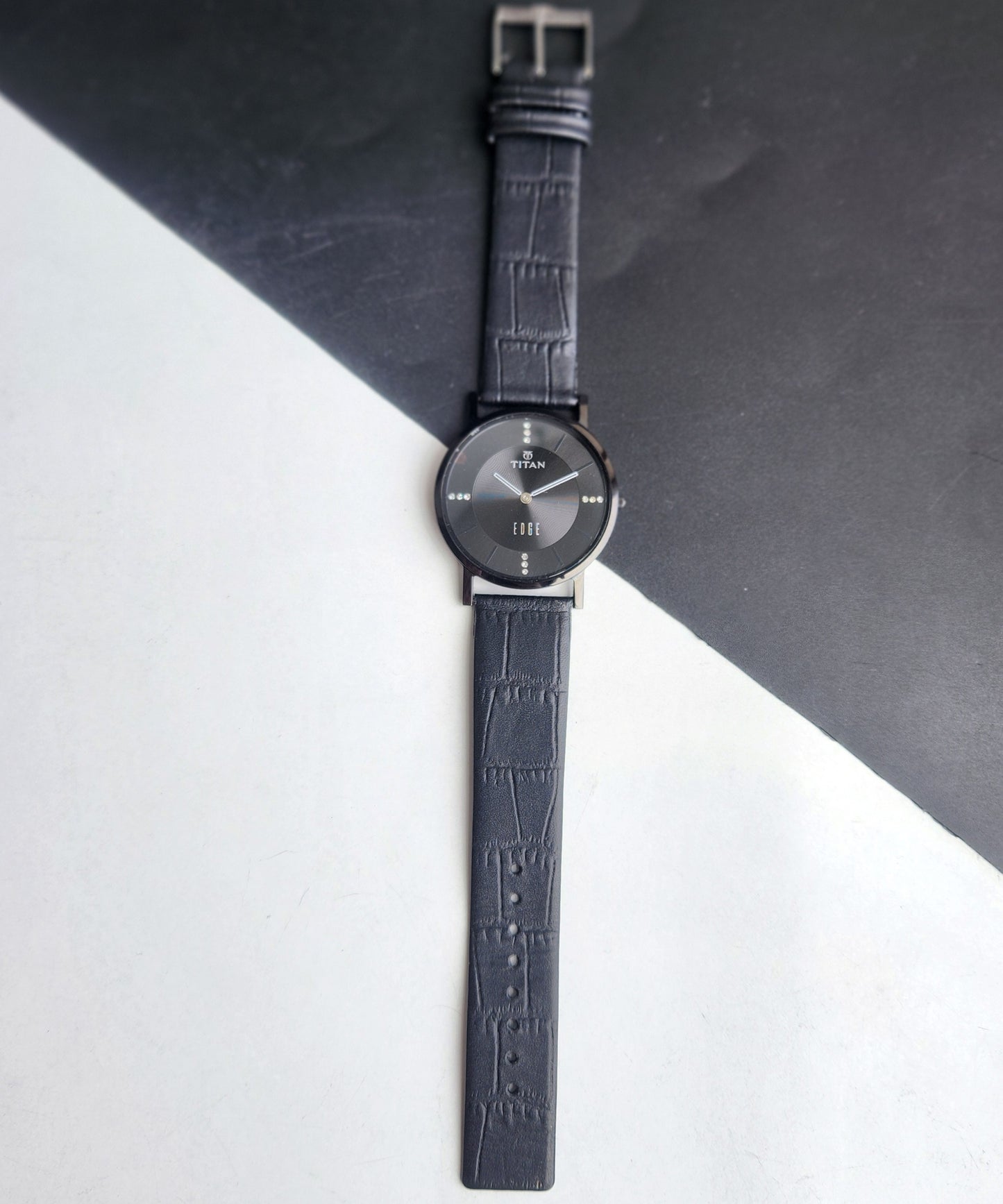 Original TITAN EDGE 1595WAA31 Round Black Face 38MM Case Men's Watch H71