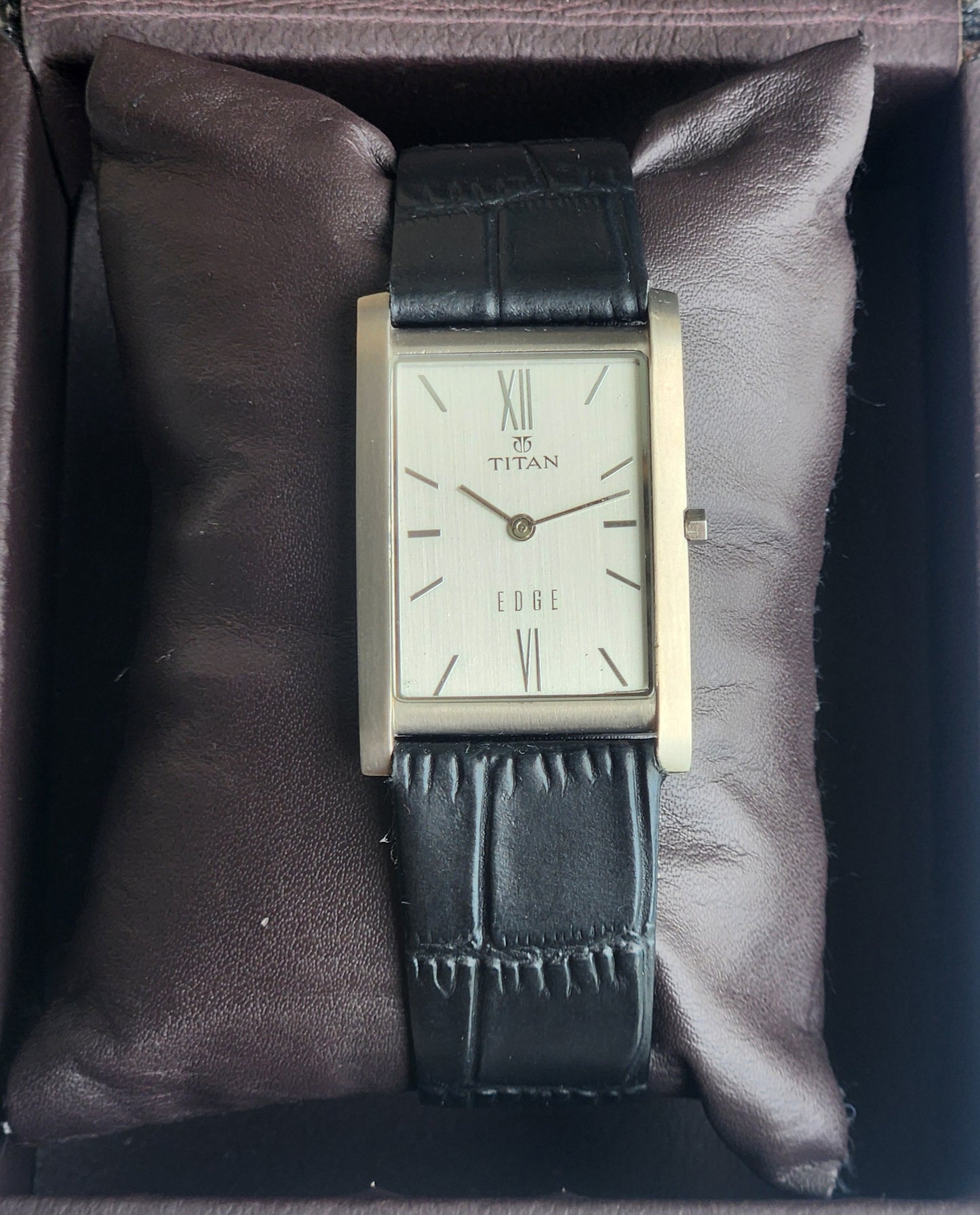 Original TITAN EDGE 1043YAB Rectangular White Face 25MM Case Men's Watch H75