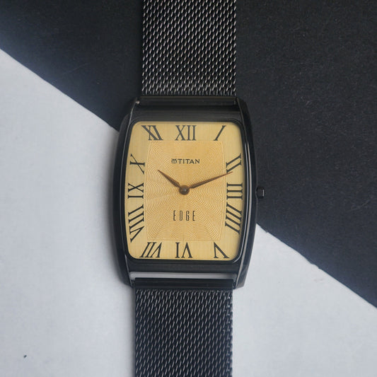 Original TITAN EDGE 1596NCA31 Barrel Golden Face 33MM Case Men's Watch H79