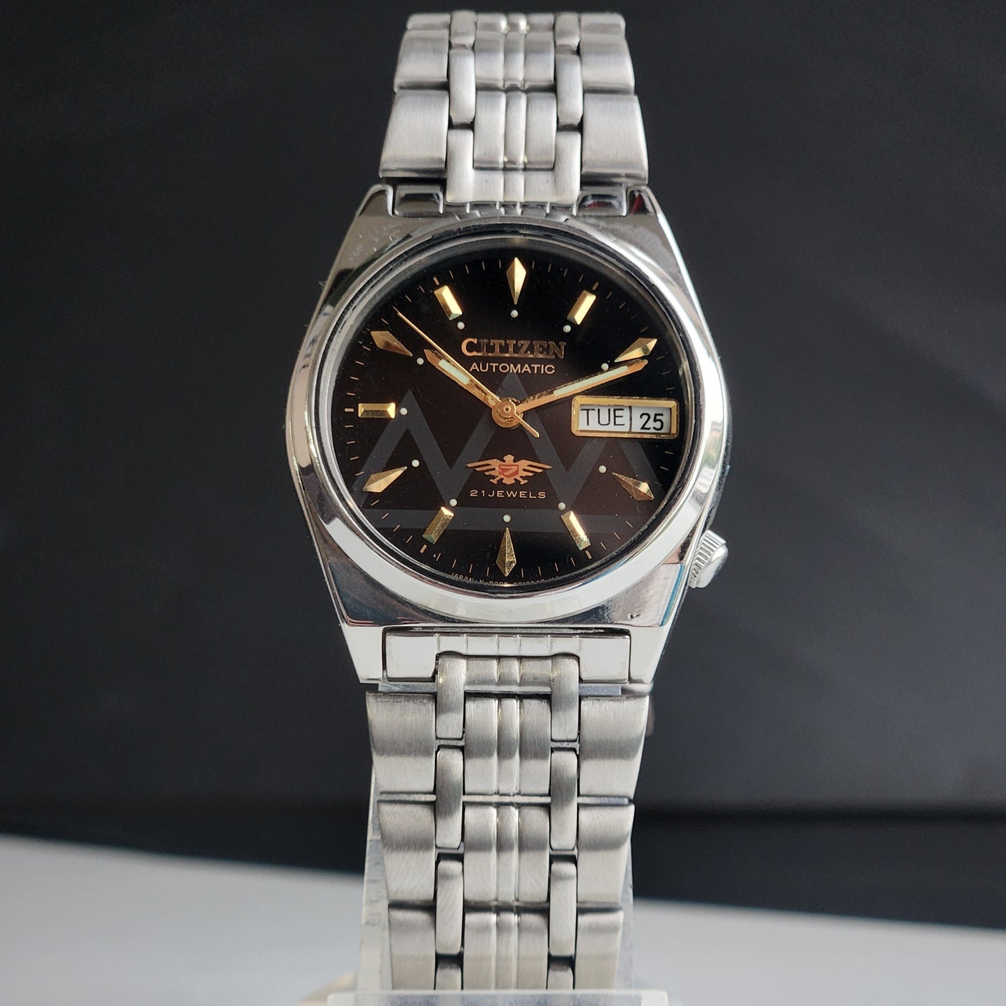 Vintage 1983 Original Citizen Automatic 8200 Black Face 21 Jewels Day-Date Japanese Men's Wrist Watch EA03