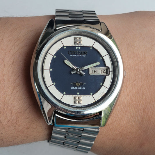 Vintage 1980 Original Citizen Automatic 8200 Blue Face 21 Jewels Day-Date Japanese Men's Wrist Watch EA09