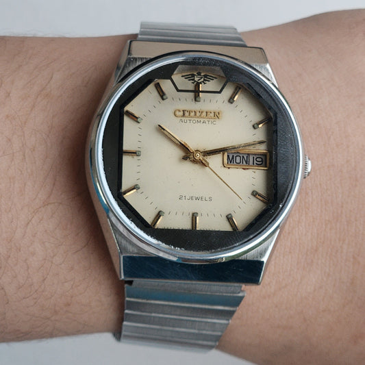 Vintage 1979 Original Citizen Automatic 8200 Cream Face 21 Jewels Day-Date Japanese Men's Wrist Watch EA11