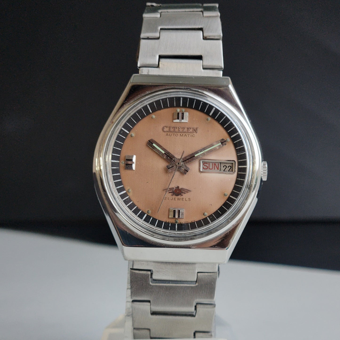 Vintage 1981 Original Citizen Automatic 8200 Brown Face 21 Jewels Day-Date Japanese Men's Wrist Watch EA13