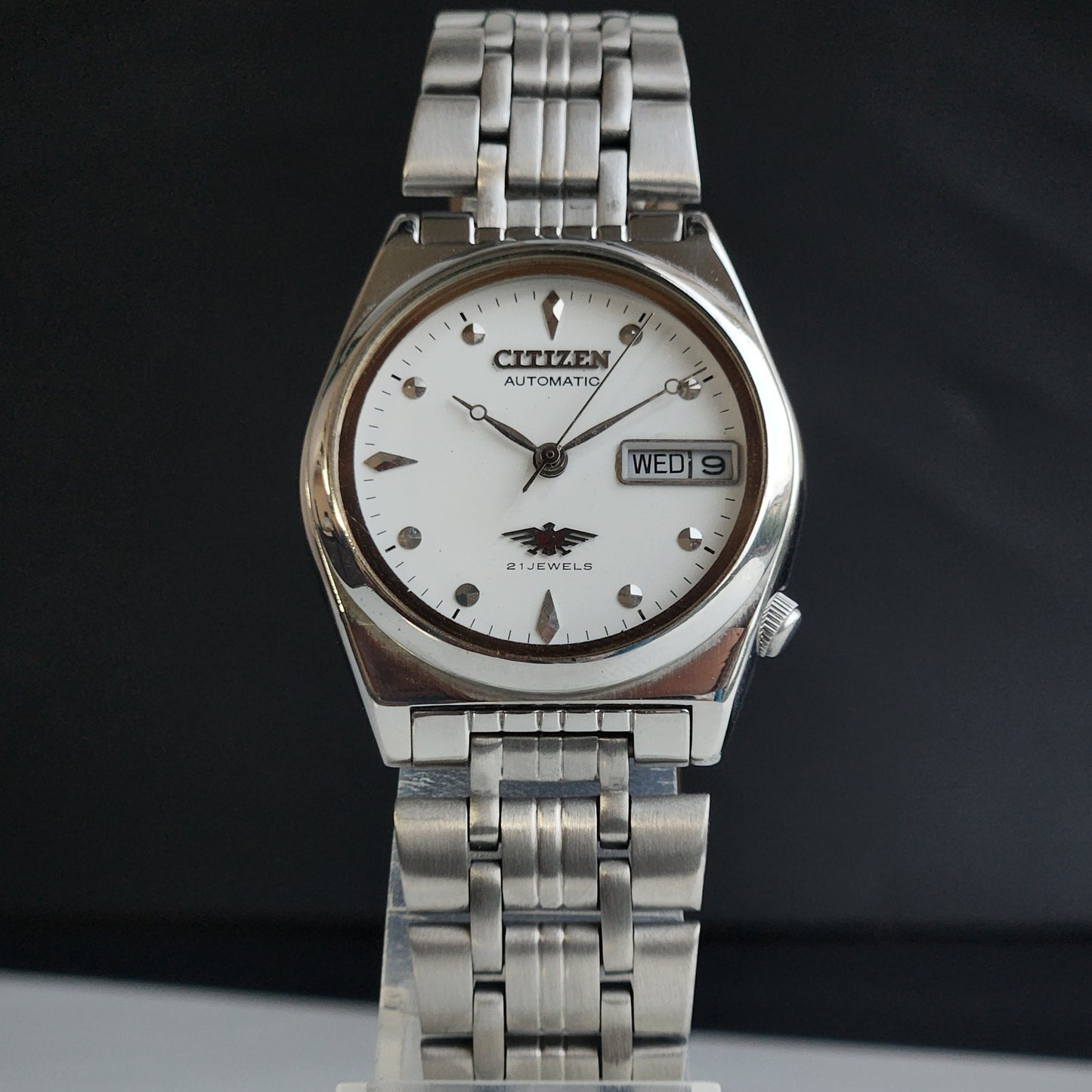 Vintage 1976 Original Citizen Automatic 8200 White Face 21 Jewels Day-Date Japanese Men's Wrist Watch EA14