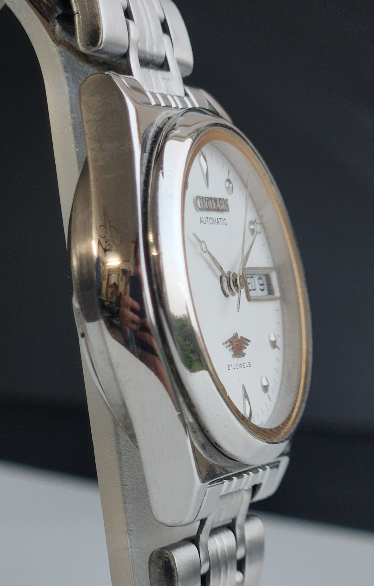 Vintage 1976 Original Citizen Automatic 8200 White Face 21 Jewels Day-Date Japanese Men's Wrist Watch EA14