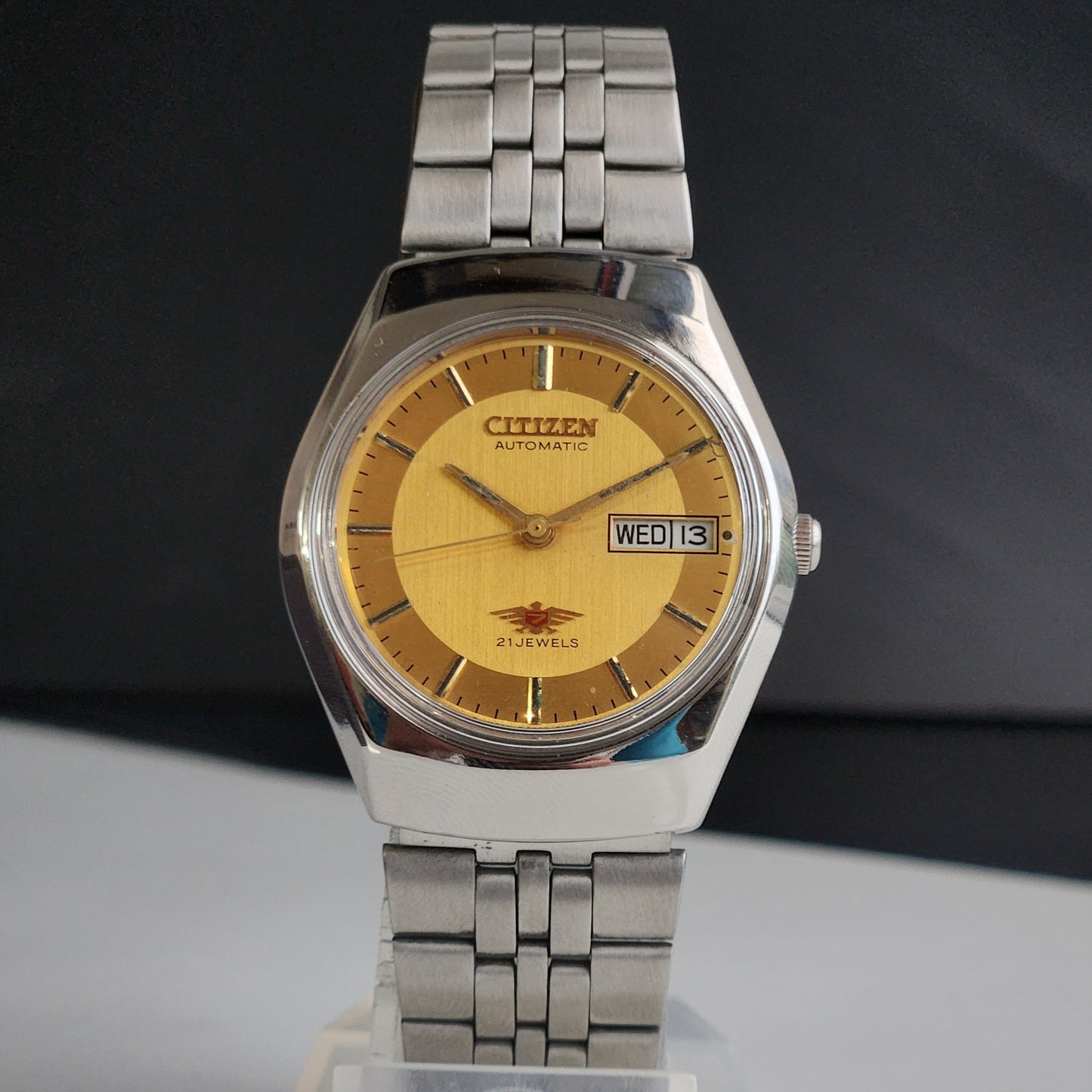 Vintage 1974 Original Citizen Automatic 8200 Golden Face 21 Jewels Day-Date Japanese Men's Wrist Watch EA15