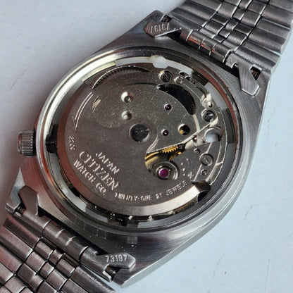 Vintage 1977 Original Citizen Automatic 8200 Black Face 21 Jewels Day-Date Japanese Men's Wrist Watch EA24