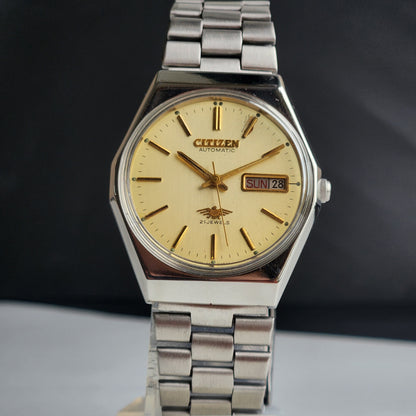 Vintage 1977 Original Citizen Automatic 8200 Golden Face 21 Jewels Day-Date Japanese Men's Wrist Watch EA25