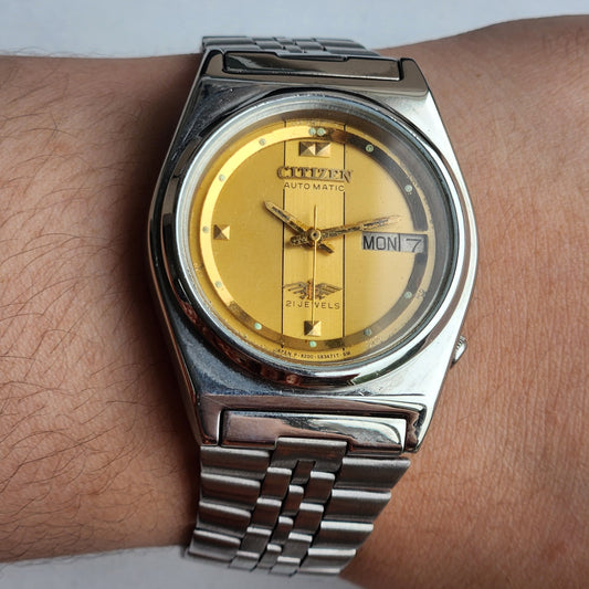Vintage 1978 Original Citizen Automatic 8200 Golden Face 21 Jewels Day-Date Japanese Men's Wrist Watch EA26